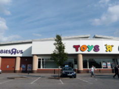 toys r us lincoln
